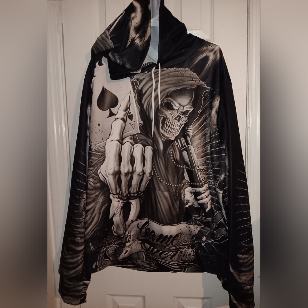 Skull poker hoody